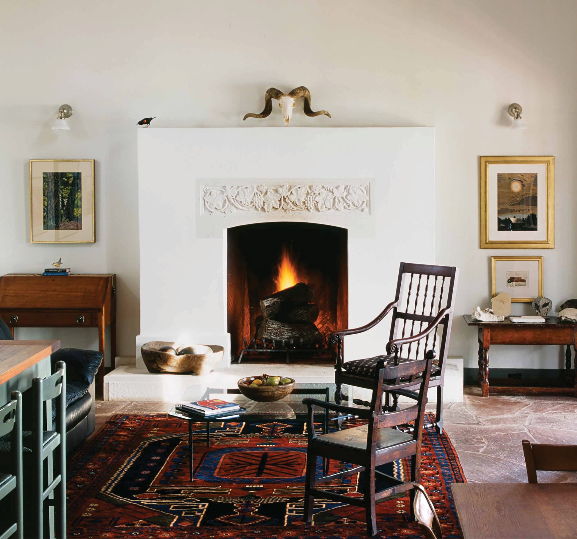 Sitting room with fireplace